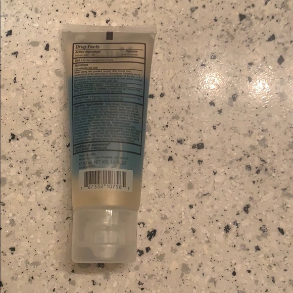 Murad- acne control clarifying cleanser - Picture 2 of 2